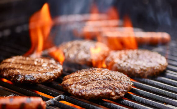 Gas oder Holzkohlegrill?